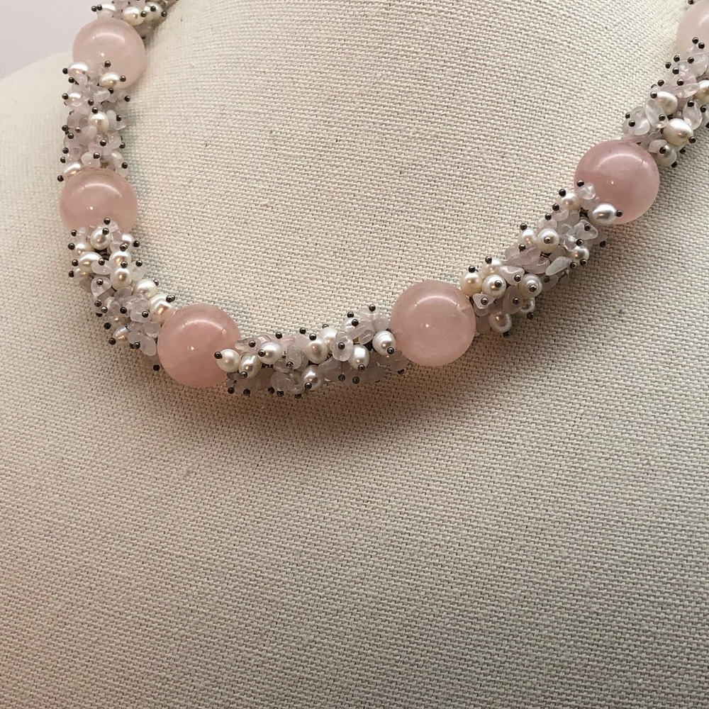 Beautiful Rose Quartz and Pearl necklace with matching Earrings
